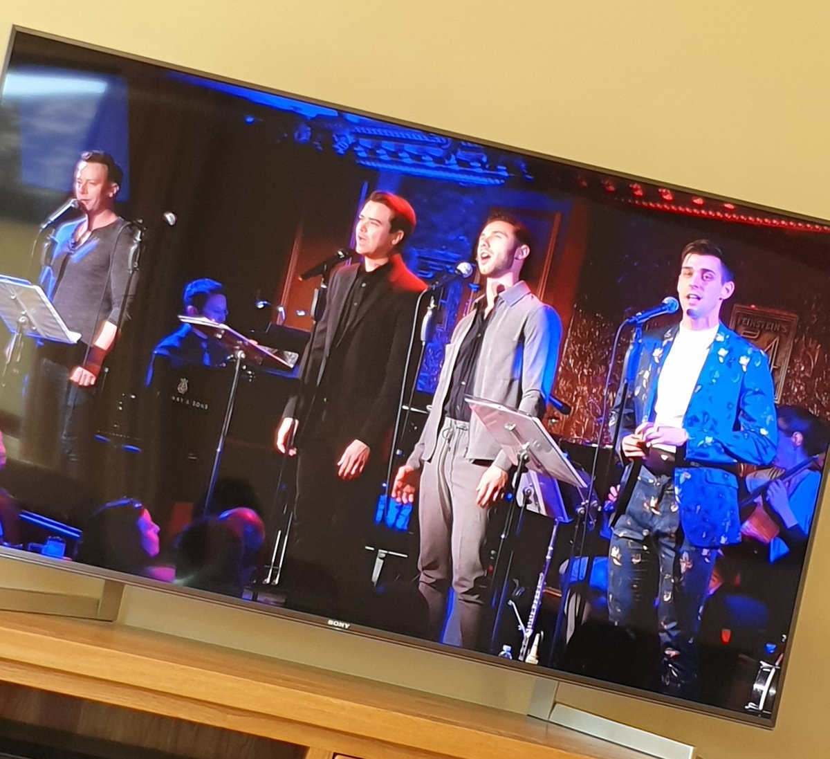 Catching up with this gorgeous show! <a href="/YankMusical/">Yank! The Musical</a> <a href="/andycoxonuk/">Andy Coxon</a> <a href="/shhscotthunter/">Scott Hunter</a> thank you <a href="/54Below/">54 Below</a> for allowing fans in the UK to be able to see this anniversary concert ❤️🎭