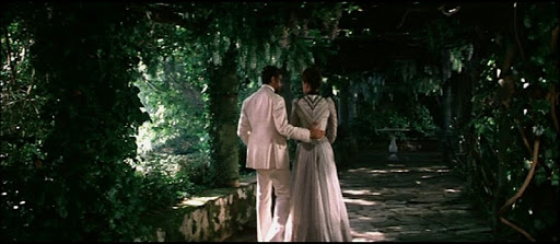 Also streaming: L'INNOCENTE, Visconti's swan song. I saw this on TV as a teen and want to link together all the images I still remember. All proceeds help keep  @FilmForumNYC afloat while we're adrift in quarantine.