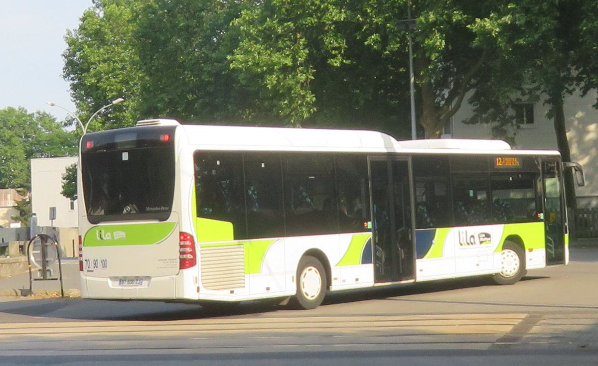 Autre bus très rare, seuls Rennes en possède, des Citaro M Facelift urbains, ils sont plus généralement LEMÜ (41), même si le S416NF à trouvé + de clients que son jumeau Citaro M, dont il partage la base. Les 13m et + sont très communs en cars...40 -  @transbus_org; 41 à 43 - moi