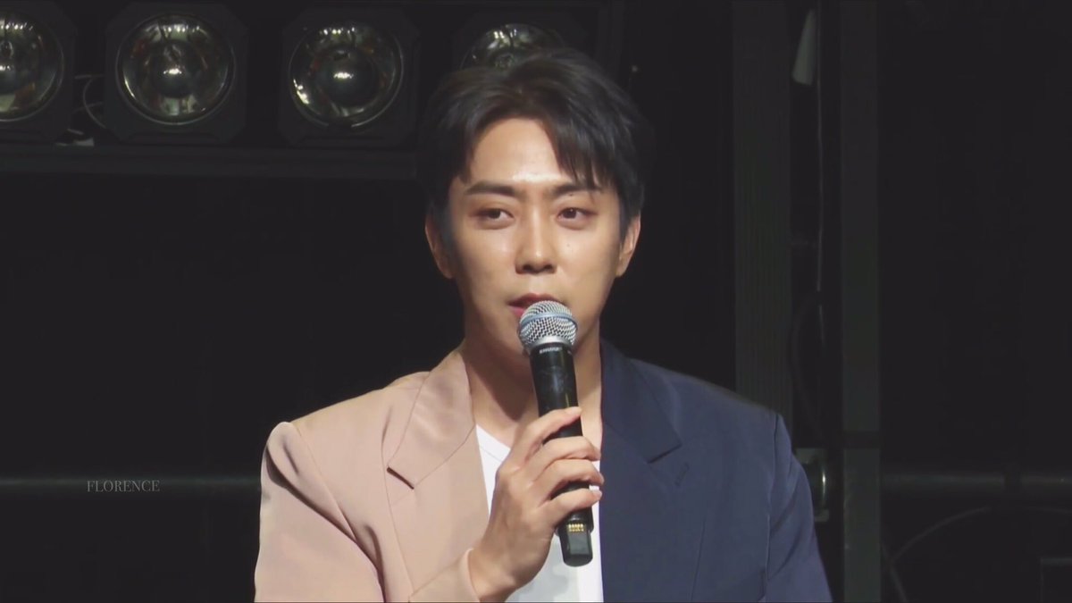 ffflorence425's tweet photo. 20200415 씨즌 라이브
✨✨✨

#은지원_데뷔_23주년축하해
#은지원 #EUNJIWON #G1 #殷志源 #ウンジウォン #젝스키스 #SECHSKIES https://t.co/IbjsWiIJAf