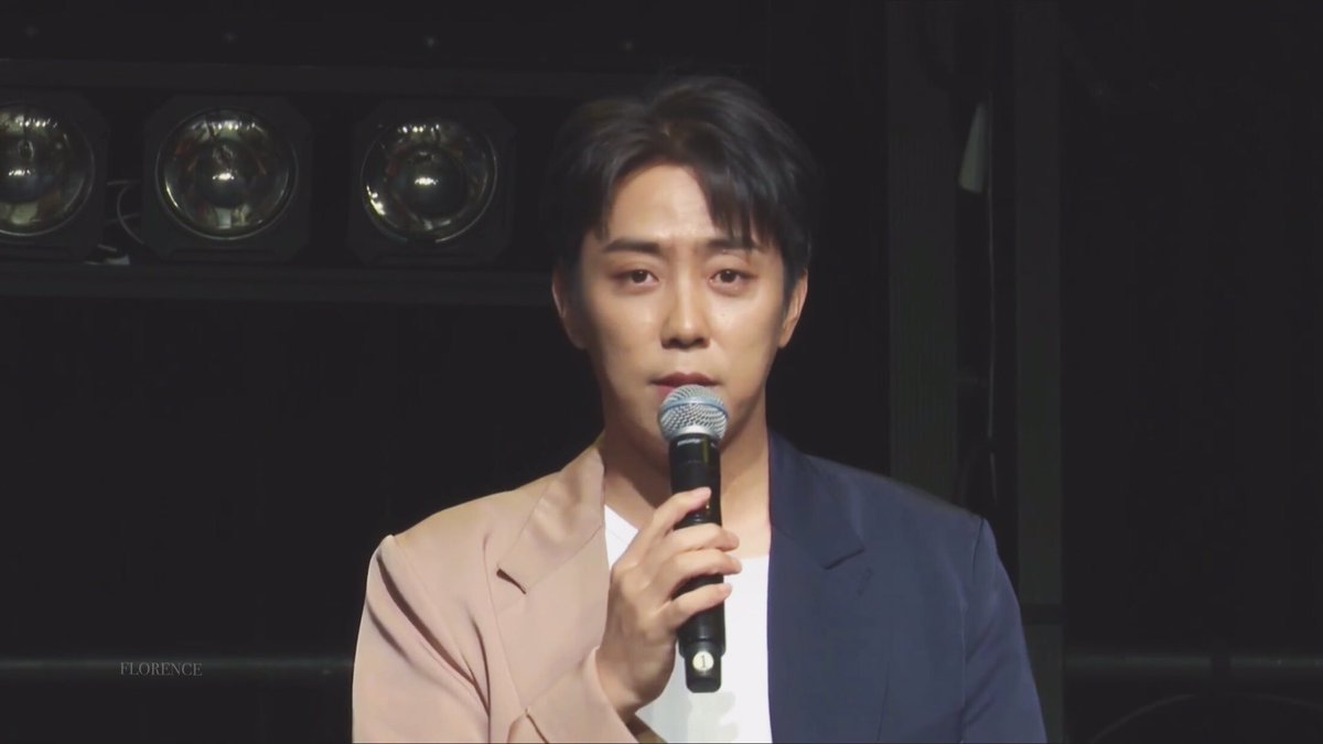 ffflorence425's tweet photo. 20200415 씨즌 라이브
✨✨✨

#은지원_데뷔_23주년축하해
#은지원 #EUNJIWON #G1 #殷志源 #ウンジウォン #젝스키스 #SECHSKIES https://t.co/IbjsWiIJAf