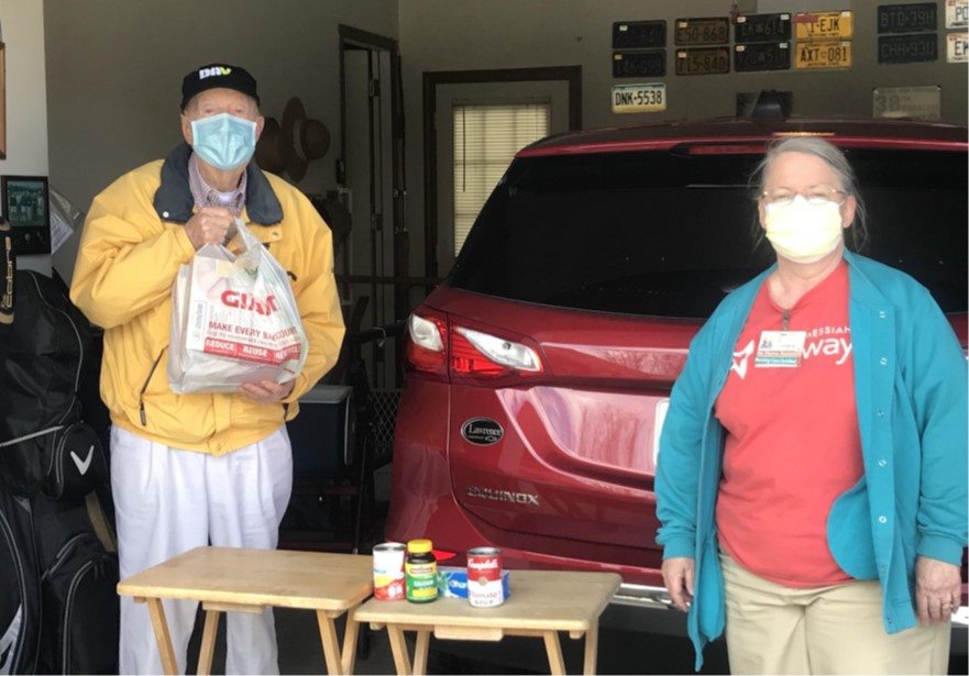 PAHomecareAssoc's tweet photo. Messiah Lifeways At Home caregiver, Sharon meets her client Ernie in his garage to drop off groceries. This is keeping him safe at home during COVID-19. #safeathome #herearethehelpers #whatweneed #careathome @MessiahLifeways @DemsOnAging https://t.co/UHsPpq496A