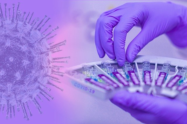 DihnetE's tweet photo. The #DIHNET webinar "How can #DIHs help in times of #COVID-19 ?" (25 March) welcomed >150 participants to brainstorm &amp; #collaborate to find solutions to #coronavirus crisis. Watch video &amp; presentations:  
🖖 https://t.co/5Hch8DsNZu
Cc: @RODIN_network @eu_Robotics @DigIndEU https://t.co/fothA3qALN