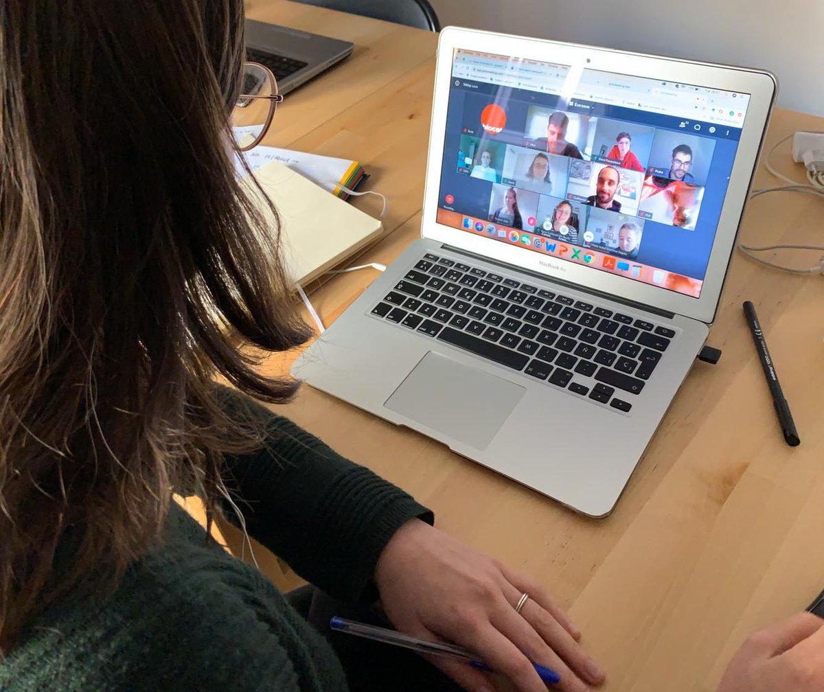 biocat_bioregio's tweet photo. 💻#dHEALTHBcn que es transforma per proposar solucions innovadores davant la #COVID19. 🔗https://t.co/fPpjL94U08

❓Quines creieu que són les #necessitats clíniques no cobertes i quines #tecnologies podrien donar-hi resposta?

🤔Què n'opineu els 'Fellows'? https://t.co/gV2C4553Kv