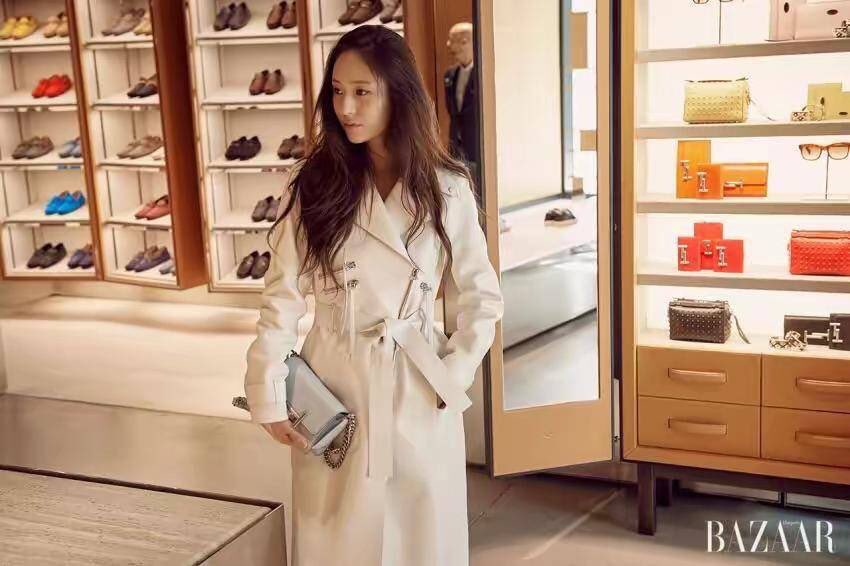 Krystal Jung and her endless roles as the rich high school mean girl, evil ex girlfriend and relationship wrecker in EVERY fanfiction.