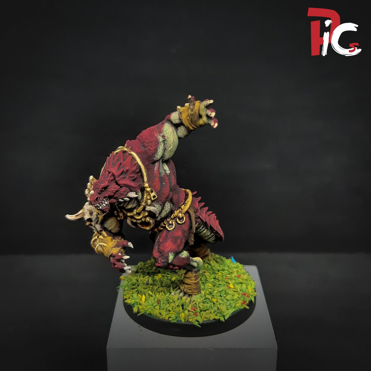 PlayInColor_S's tweet photo. #Saurio del #KrogallTeam de @GreeboGames para #FantasyFootball .
.
#PlayinColorStudio
#miniature #miniaturepainting #comissionpainting #paintingminiatures #bloodbowl #bloodbowlteams #primalscales #krogall #bloodbowllizardmen #lizard #lizardmen #saurios https://t.co/MO9ReSvf12