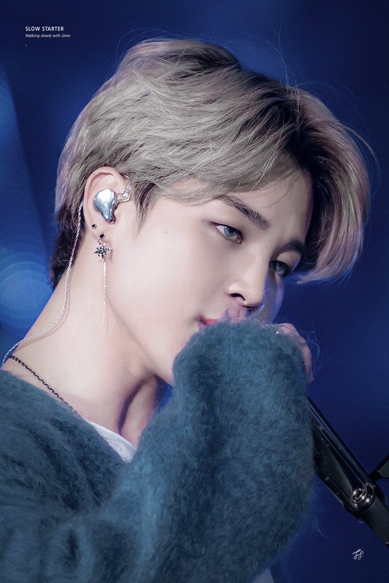 slowstarter1013's tweet photo. miss u 😭

20191225 SBS 가요대전 
#지민 #JIMIN @BTS_twt https://t.co/3iEai9Sh8q