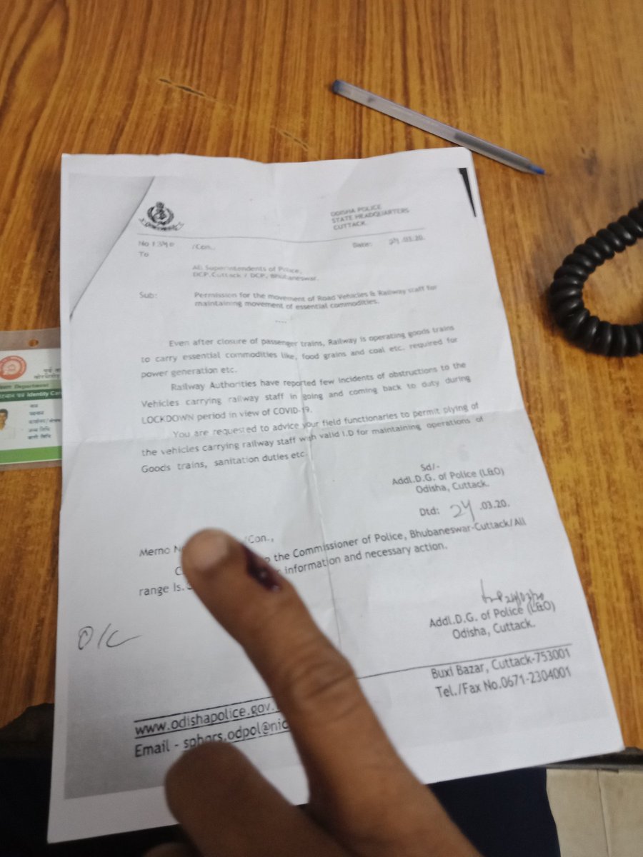 panigrahy9's tweet photo. Sir,i m rajesh panigrahy ,emloy id-30229801718 (On 15.4.2020 time 17.47)working on ECoR,KUR Division,DNM
 policeman r refused 2 listen me without listening any thing beat me.wn i was going 2 report duty i request u kindly looked in 2 ts.@RailMinIndia @PiyushGoyal 
@Naveen_Odisha https://t.co/6dpbSEGHcK