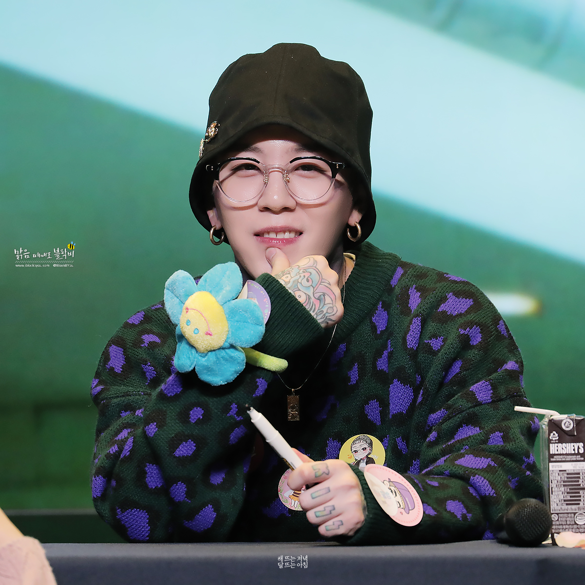 IBlockBYou's tweet photo. #9YearsWithBlockB
#9년동안_빛이_되어준_블락비

#블락비 #이태일 #태일 @BB_taeil 

늘 좋은 추억 만들어줘서 고마운 태일아, 다시 무대에 설 날 너무 기대된다. 그 어떤 말로도 표현 못할 정도로, 너에겐 고마움이 가득해. 쑥스러워서 못 했는데, 이제 편지도 써볼게. 많이 응원해! https://t.co/BSsstS4l4h