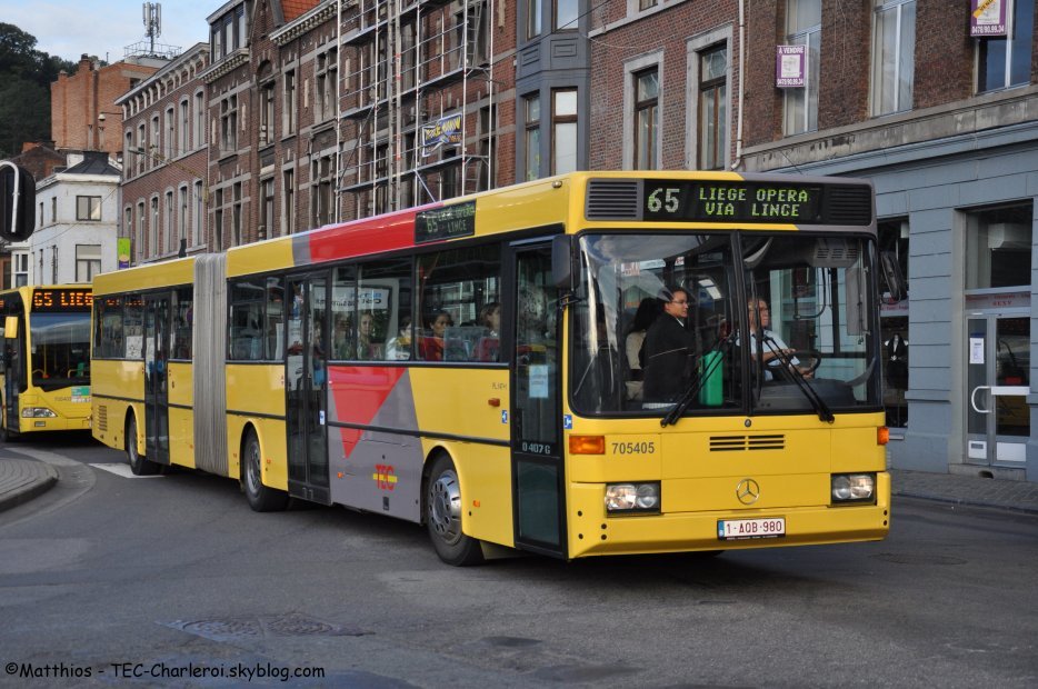 44 - moi; 45&46 - wiki; 47 - Kässbohrer; 48 -   http://bus-bild.de ; 49 - voir photoEt encore avant, Setra avait conçu les SG 165, SG 175 et SG 180 en autocars articulés. Mercedes était plus réticent avec les cars articulés, il y a eu quelques O307G et O407G (où plutôt O405GÜ)
