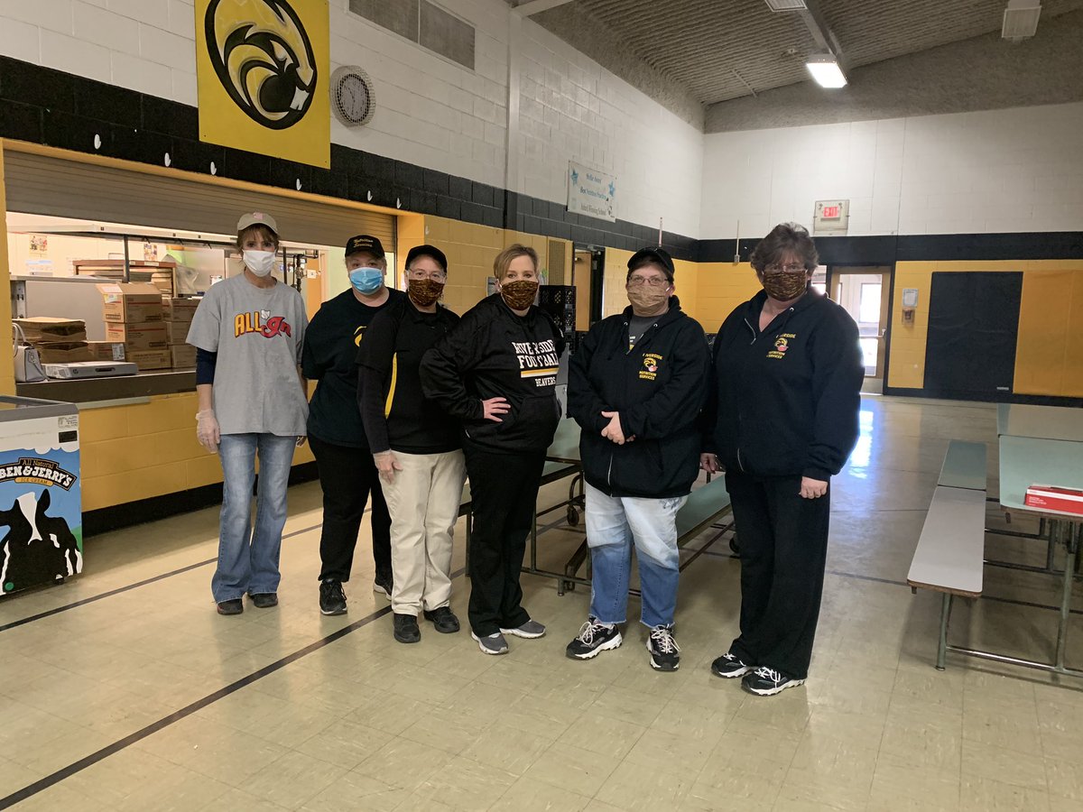 Food services will be at Buckeye and Riverview Elementary Schools today from 11am to noon for meal pickups.  Thanks to this great team for their hard work!