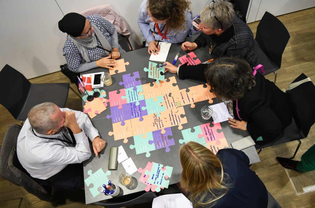 #covid19dk #dksocial #dkfonde
Er du #dkcivil, og har du tabt overblikket over hjælpepakker og retningslinjer, eller vil du bare opdateres løbende? så gem lige linket nedenfor. Vi gør arbejdet for dig. 
bit.ly/34HMNmn