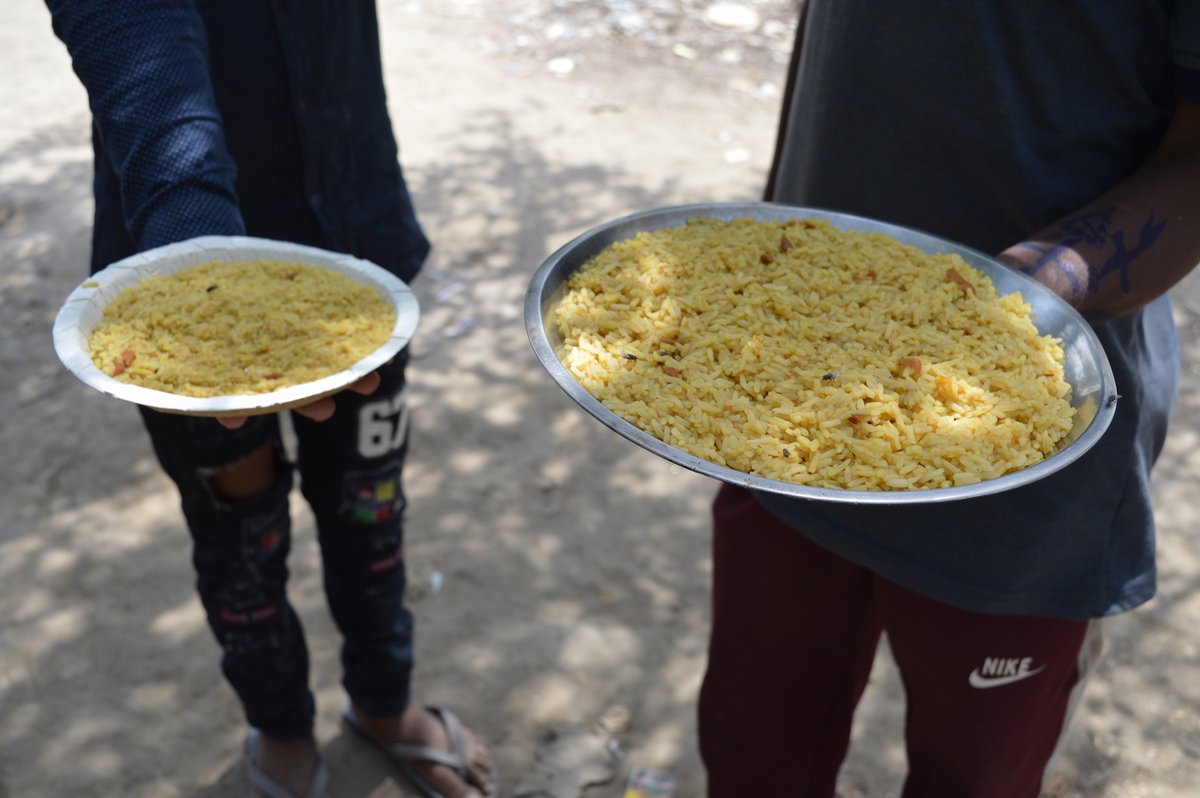 Most workers were from UP, Bihar, Uttarakhand, MP. Some from Chhattisgarh. One worker, Vijay Arumugam, said his family is from Tamil Nadu, but he had never been there. He had been raised in Delhi. After lockdown started, he cooked his own meals till he ran out of money.