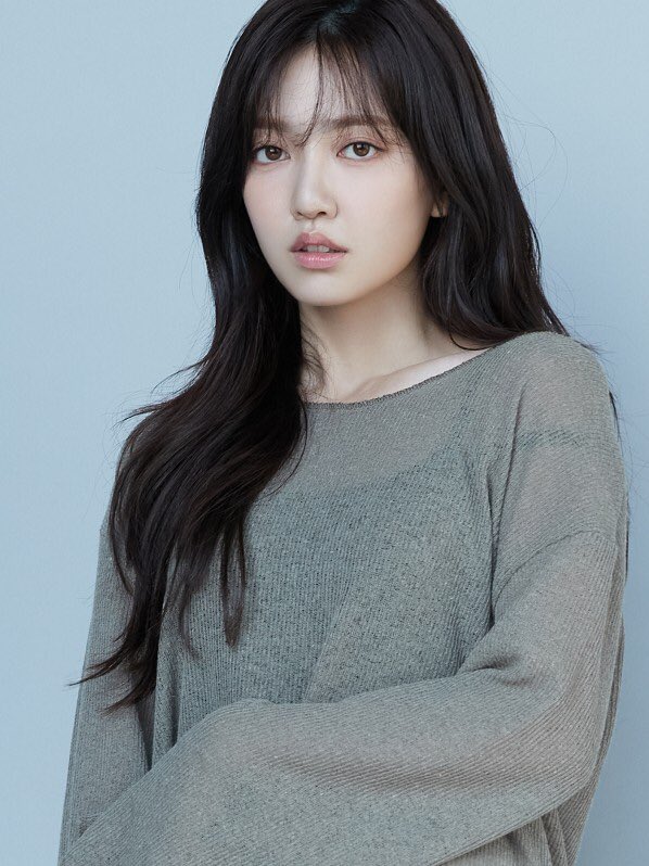 which drama/movie/variety show etc you first knew this actress?actress: kim ji in (web-drama enthusiasts would know her )
