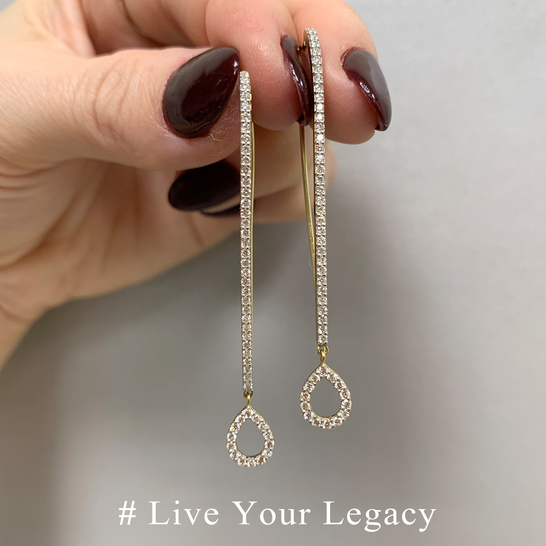 KallatiJ's tweet photo. Life is too short to wear boring jewelry. 💁 https://t.co/OedC6bJnwk