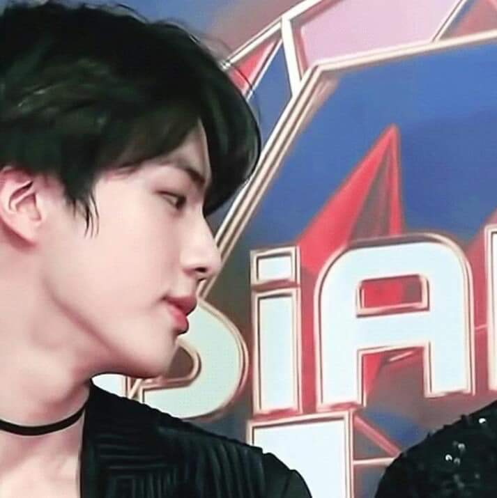 seokjin& #39;s side profile- a very much needed thread