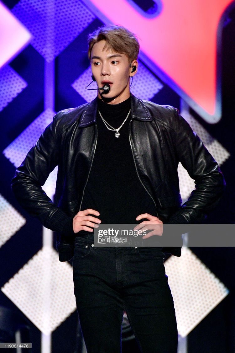 Shownu in leather jackets/pants/gloves— a very needed thread 