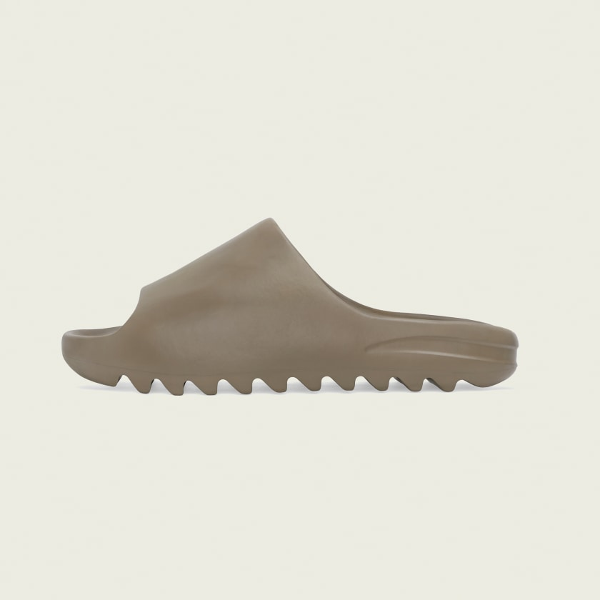 Brand New Uk Size 8 Yeezy Slides Bones Bump