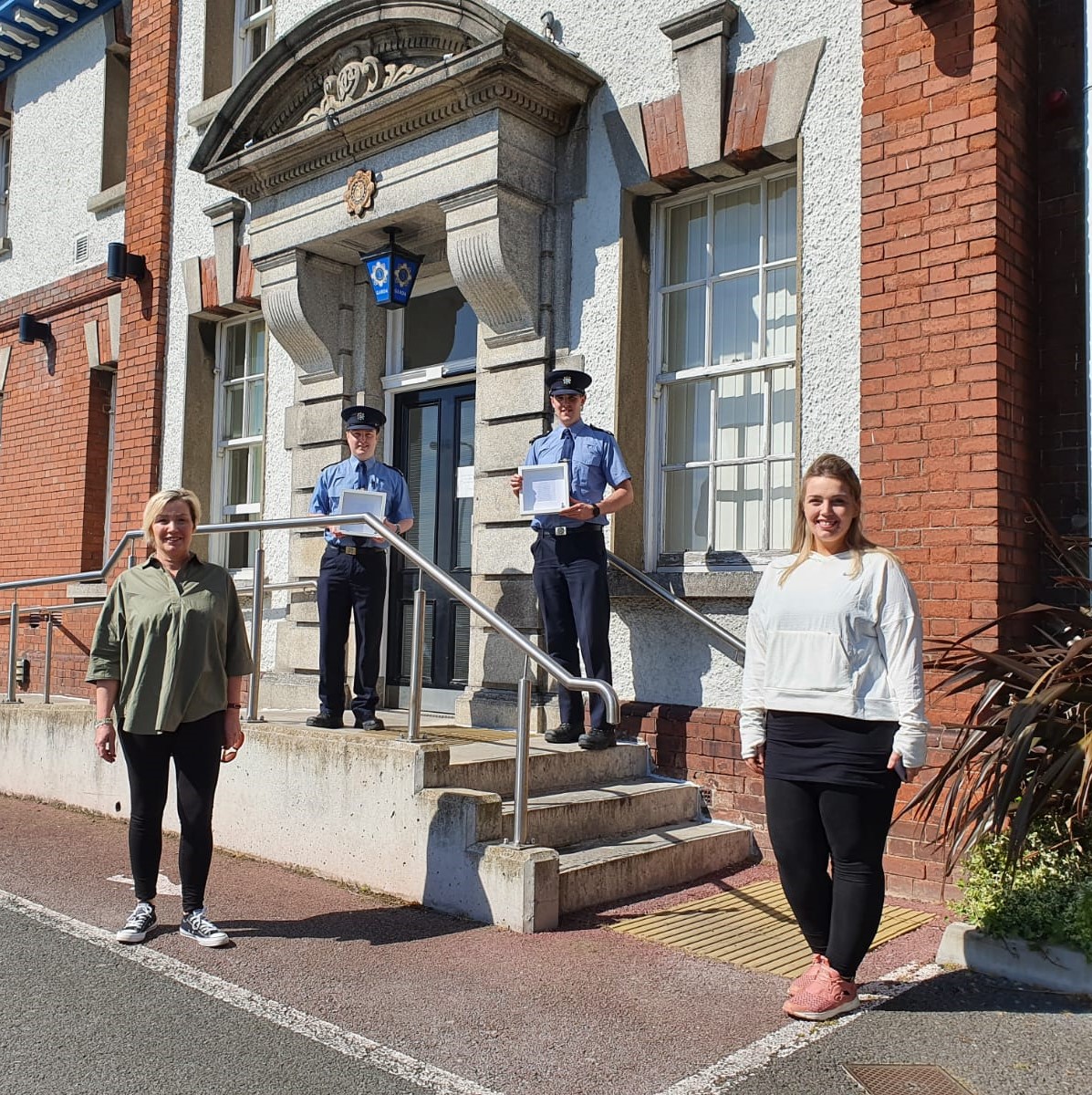 A lovely poem received by two happy Gardaí today who helped 7-year-old April Keys get to Crumlin Children’s Hospital in an emergency last December. April who is currently cocooning and receiving treatment sent Mum and Granny to Clontarf GS to say thank you! Get well soon, April!