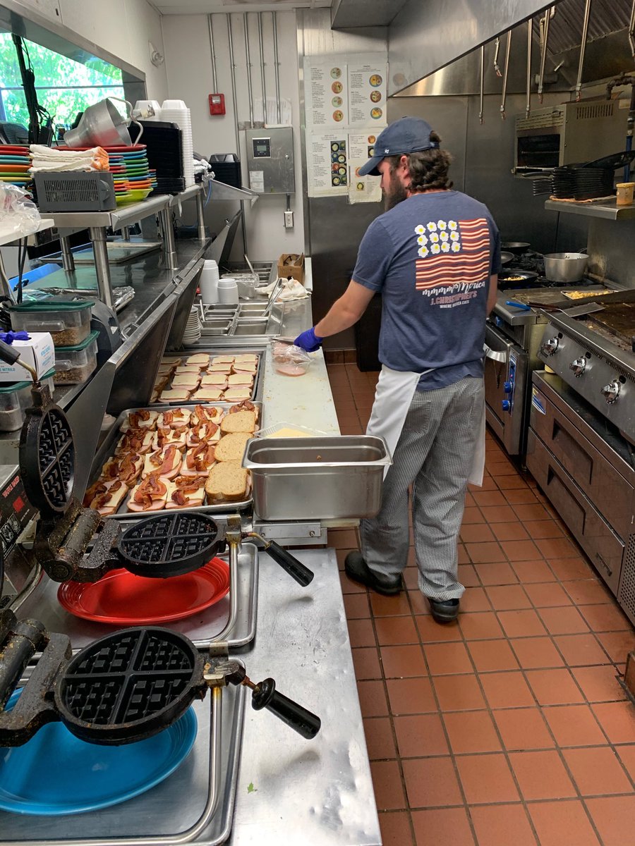 Thanks to J. Christopher’s for donating 25 meals to <a href="/VUMCchildren/">Children's at VUMC</a>. Together, we fed 75 staff members that are crucial to our fight against COVID-19. #FEEDOURHEROES.