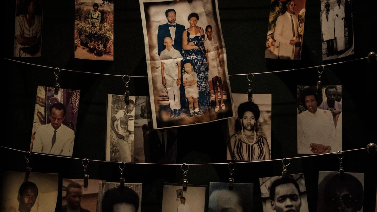 12) Lamentablemente, creo yo, es una cuestión de números.Tanto Rwanda como Burundi son países chiquitos africanos que no suscitan la atención del mundo.Pero la dimensión de la masacre rwandesa fue tan grande, tan fuera de cálculo, que no hubo forma de mirar para otro lado..