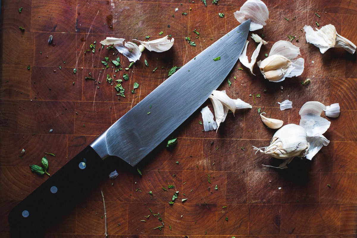 Let’s Work on Your Knife Skills (FREE)
Join a holistic health coach and chef for a free class that will go through basic knife cuts and more. Ask questions and learn how to apply these skills to your own cooking.
Signup: buff.ly/3cd3DfA