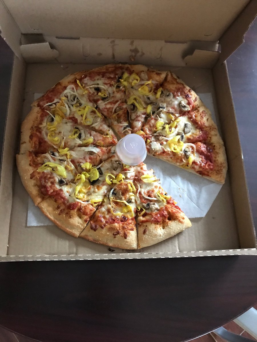 christin_kt's tweet photo. Showing our #GoodNeighbor spirit and supporting local small businesses.
Thank you Crust...delicious!
#OurStateFarm #StateFarmPizzaParty @SF_JenYoung https://t.co/BxOdoRiVyp