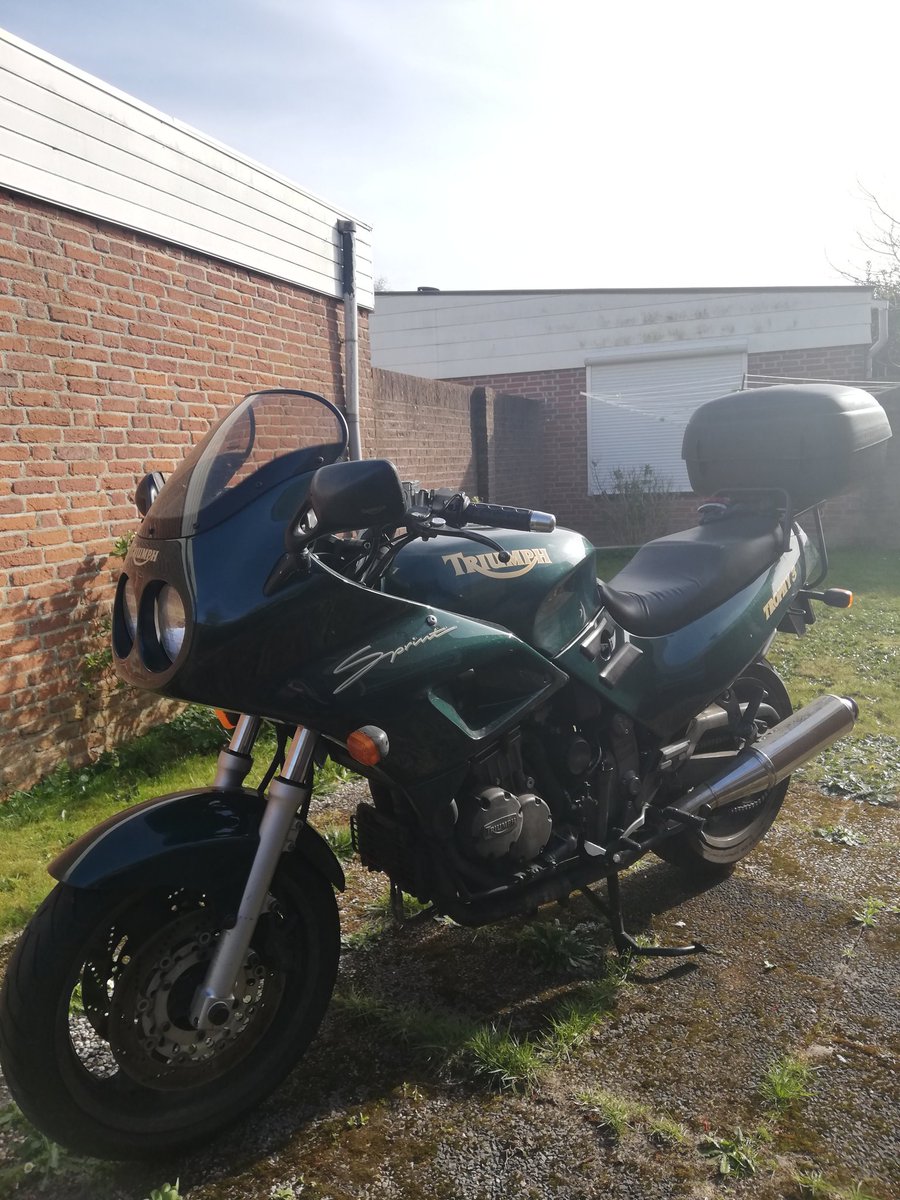 falseNeutrall's tweet photo. A loaner from the garage. Scary and entertaining at the same time
#triumph #motorcycle #trophy3 https://t.co/BIXjcnCPPd