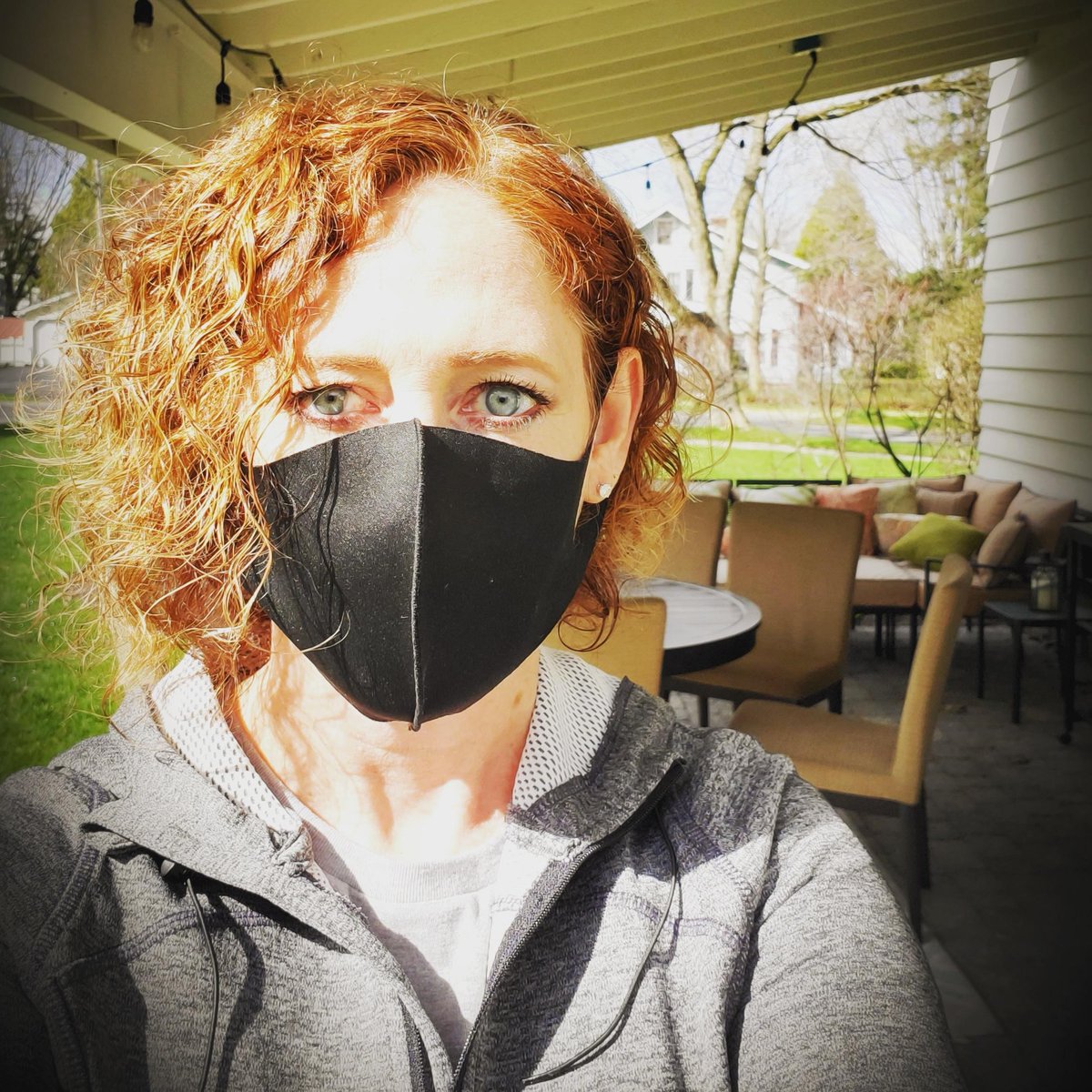 GingerInTheCuse's tweet photo. Challenge accepted @BenWalsh44 Wear those face masks, peeps. I nominate @lcserway @cusemikei &amp; Merike at @downtownSYR to share your face mask style for the #TakeCareChallenge Challenge 3 more friends to help spread face masks, not #COVID19 https://t.co/jm9XcUnkDK