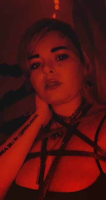 Quarantine pre-booking specials! I'll start taking incalls and appointments on May 1st or possibly sooner<a href="/tag/apclips"class="tags"><span>#apclips</span></a><a href="/tag/myapclips"class="tags"><span>#myapclips</span></a>