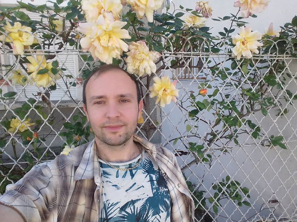 21c2co's tweet photo. #PortofolioDay #Blogswriting #Science #Organicfood #pollution #climatechange #Craftideas #Birds #Fantasy #Nature #wildlife #GlobalCitizens #Covid_19fr #OnResteEnsemble #OnVousRepond #OnOublieraPas #OnApplaudit #OnResteChezSoiAvecNos30MillionsdAmis
#SauverNotreDame https://t.co/BTkpiSyH8N