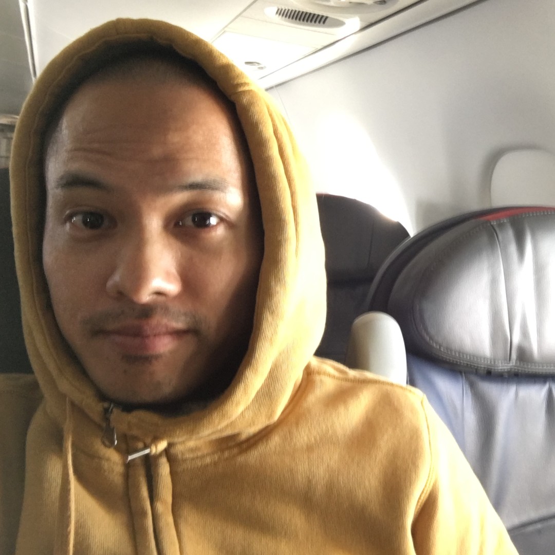 danaleongmusic's tweet photo. I lived 2 lifetimes in this sweatshirt
#BalkanBeatBox #G https://t.co/HSCVvvVdop