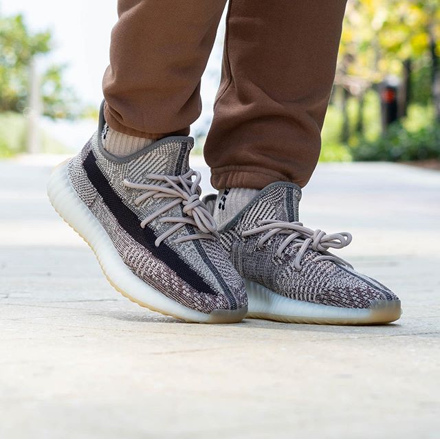 yeezy boost zyon on feet