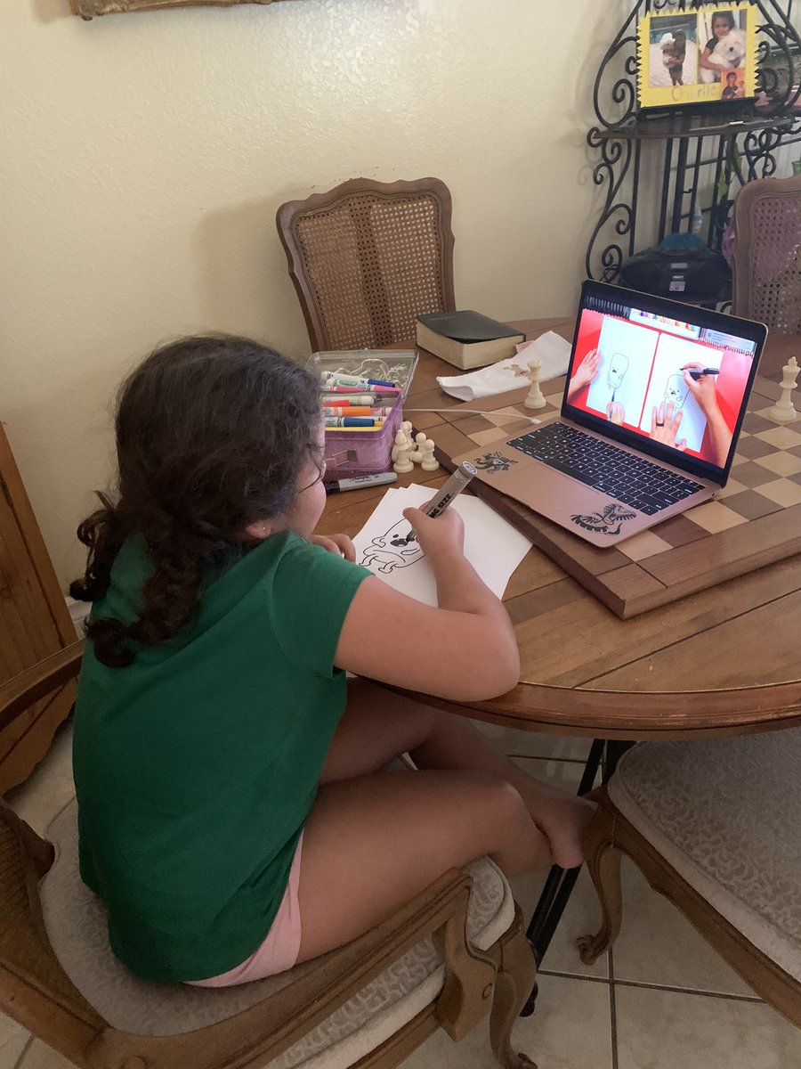 YRod_IMS's tweet photo. This @BCEBobcat is loving art! There is no stopping her! @moag_wendy @collierschools #CCPSstrong #CCPSfamily #CCPSeLearns https://t.co/RqWAksjloC
