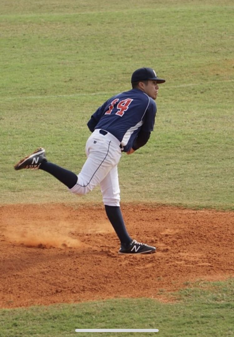 FHSPatriotsBSB's tweet photo. Pats Nation,

Today was our scheduled Senior Day. Although there’s no game, we will still honor our two seniors. Thank you Raul &amp; Doel for everything you have giving to our program! We wish you nothing but the best in your careers! Once a Patriot, always a Patriot! #BB4BB https://t.co/juH2BSfymc