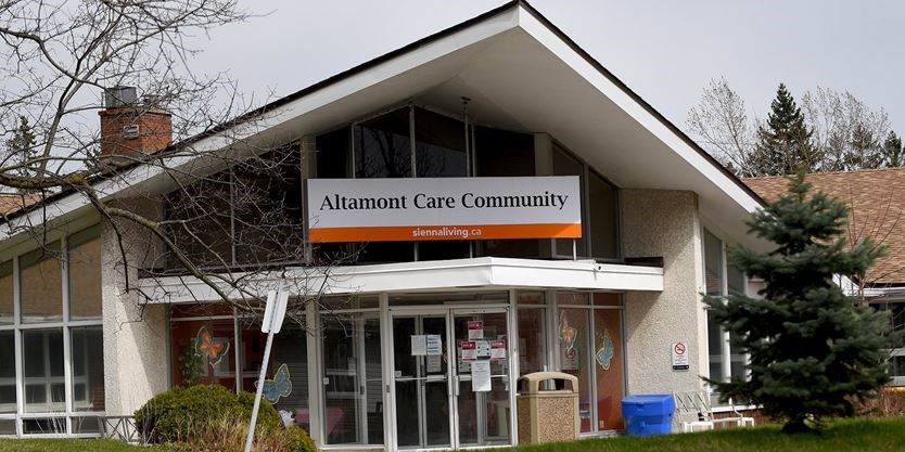 Scarborough's West Rouge area rallies around care home hit by COVID-19.

#coronavirus #COVID19 #ScarbTO

torstar.co/RQV650zeYE0