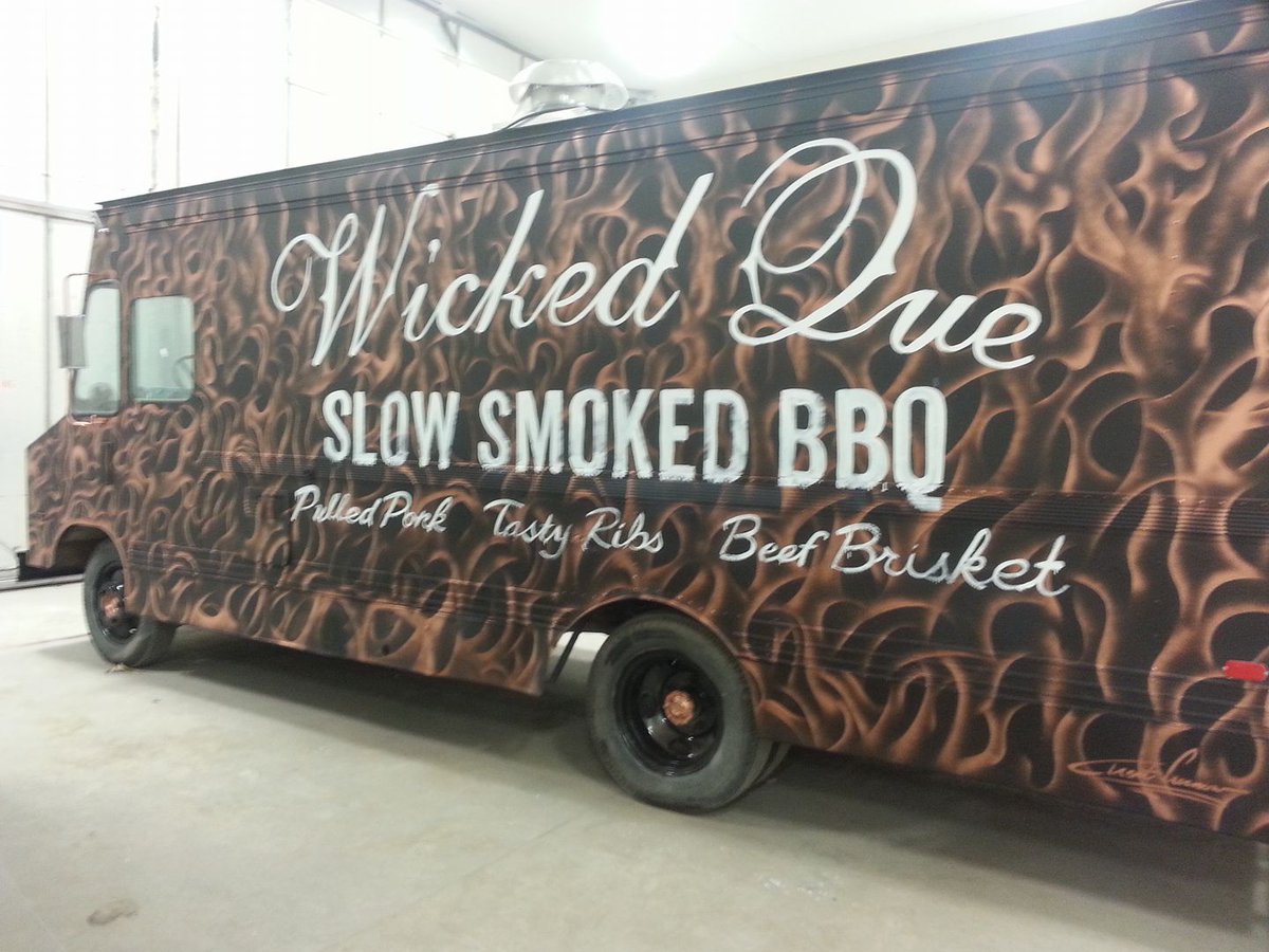 LifeFlightNtwrk's tweet photo. Recently the amazing team from
@WickedQue brought lunch to the base for our team.
Amazing food!!!! Look for their truck around Butte, MT.
Thank you for your support and generosity.
#ThereWhenYouNeedUs #AirMedical #AirMedicalCare #Parternship #Generosity #BBQ #Que #WickedQue https://t.co/T2ZHUXh78T