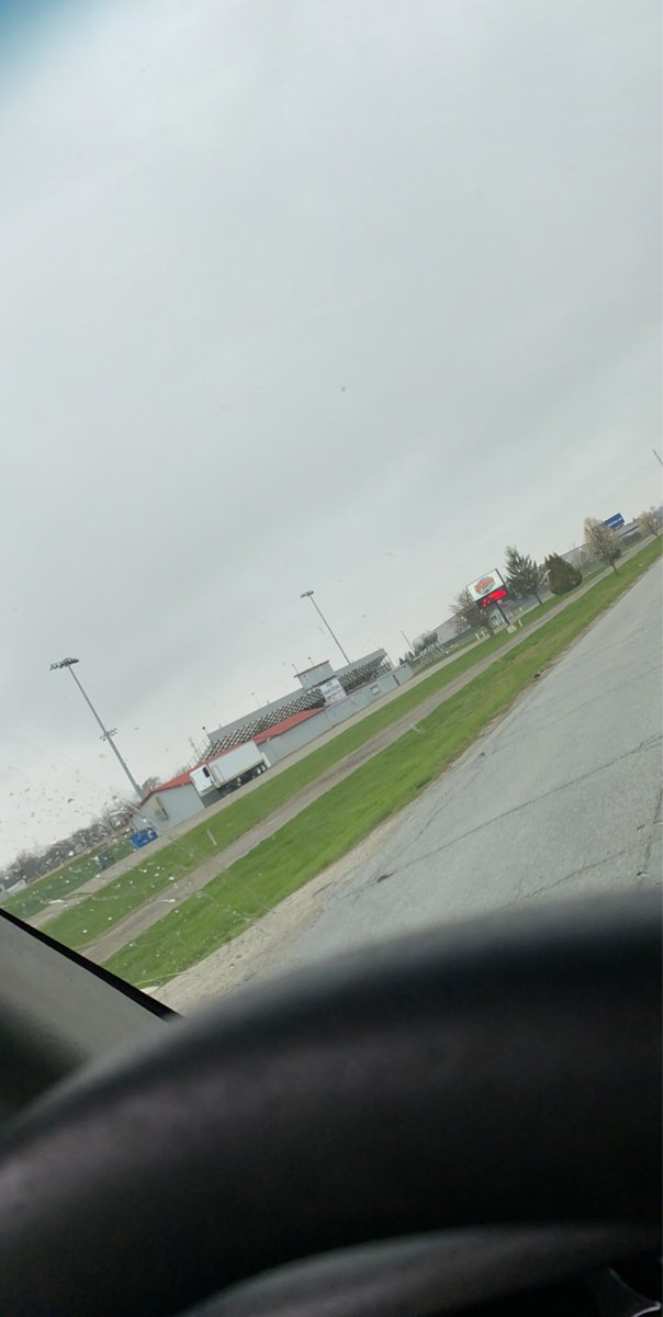 BURKSY46's tweet photo. I miss @kokomospeedway enough to drive by it everyday while I’m working ☹️ https://t.co/VTKmuiSDKv