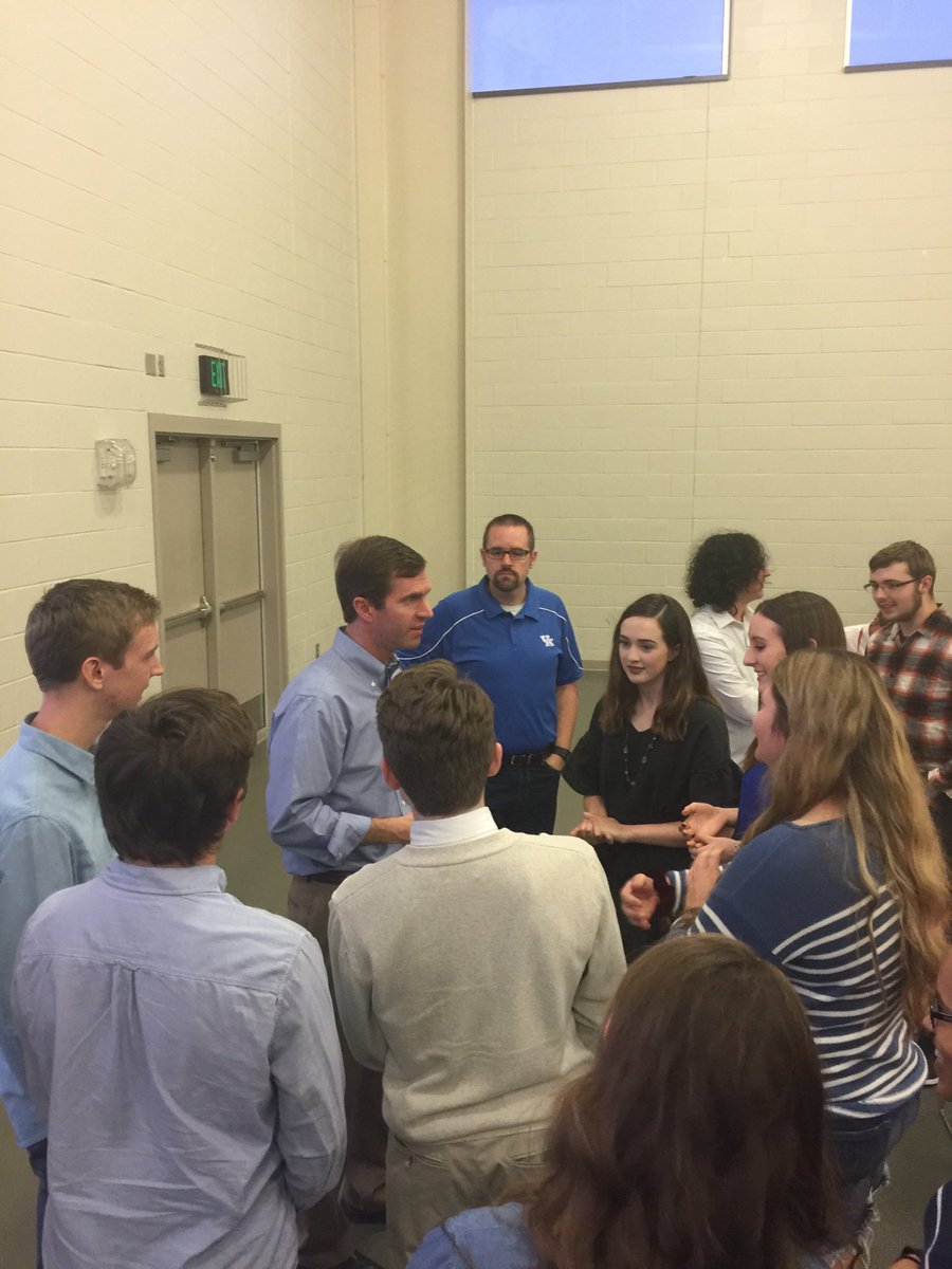 phowardgocats's tweet photo. ⁦@GovAndyBeshear⁩ These were some photos taken during the 2019 Primary elections; this was at the Wendell Ford Dinner when a group of my students were there to meet all the candidates.  I saw these pictures today and thought “thank goodness” the state made the right choice! https://t.co/aeHRQa6tYH