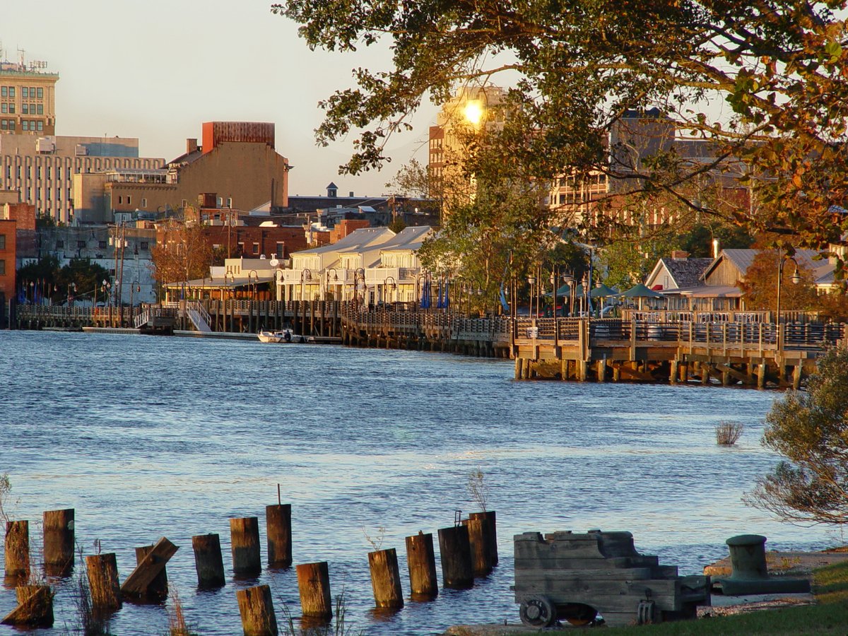 WilmDowntown's tweet photo. Remember when...https://t.co/aMO7mfJWlj. #WilmingtonDowntown will be back, stronger than ever. #BringIt #ILMstrong #liveworkenjoy #WilmingtonNC https://t.co/H2qiCAAUCP