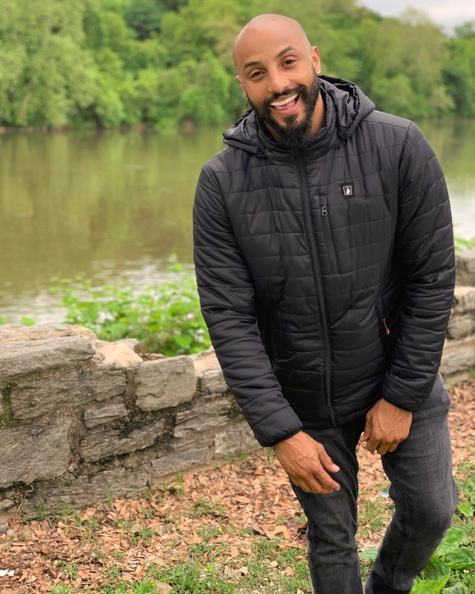 ActionHeatGear's tweet photo. Take care of yourself and your surroundings. People appreciate both!
.
.
.
.
.
#actionheat #thewarmingstore #heatedsocks #heatedsock #heatedgloves #heatedglove #heatedvest #heatedjacket #batteryheated #heatedshirt #unisex #casual #unisexfashion #casualfashion #mensstyle https://t.co/nAoMP9CFKS