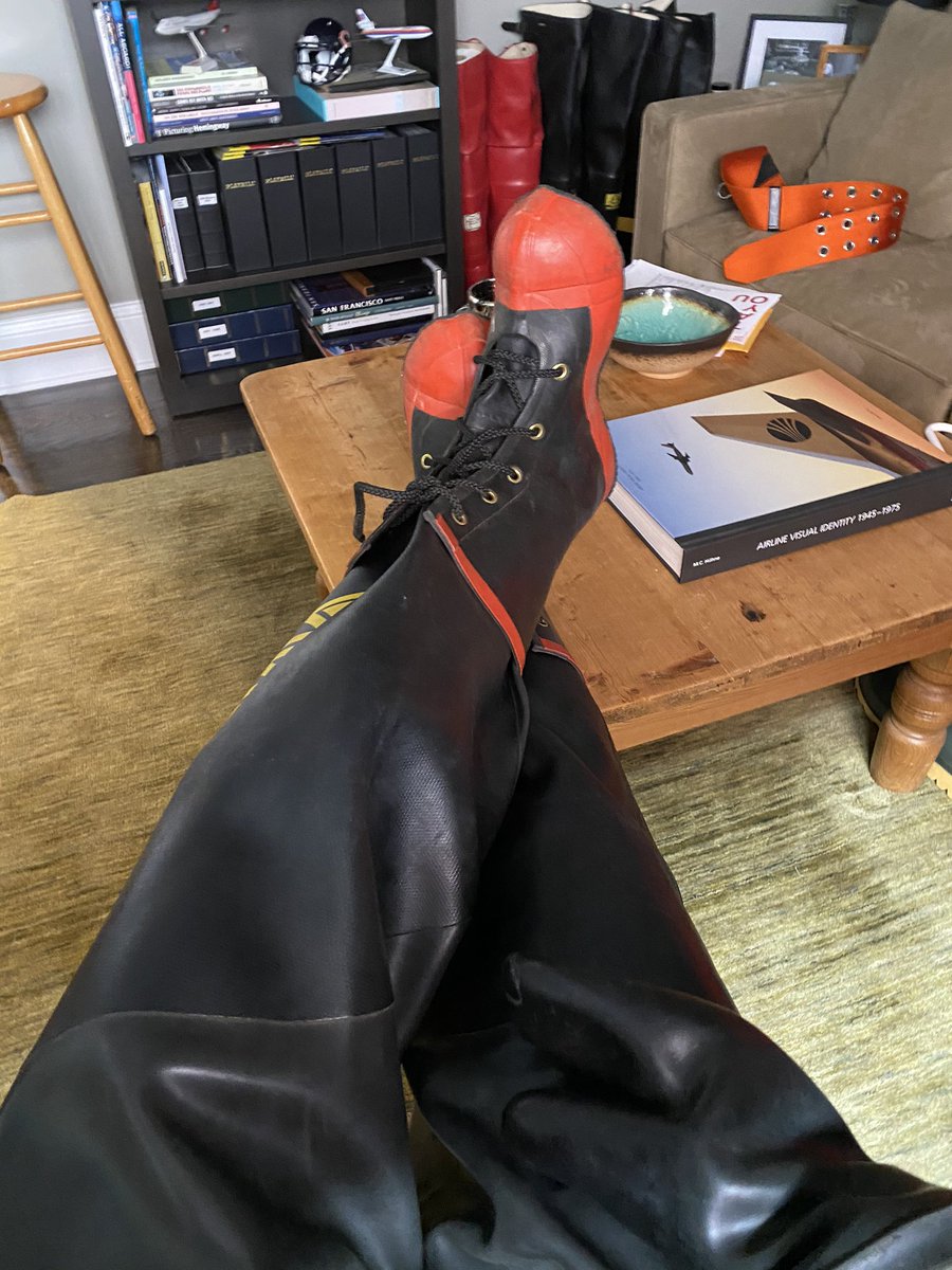 imheavyrubber's tweet image. #shelterinplace Commercial Diving #multilayered #vikinghd #divexhardhat