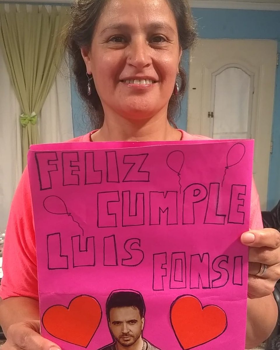 Hoy celebramos una vuelta más al sol de nuestra persona preferida y agradecemos ser sus fans y poder celebrar a la distancia (seguro juntos muy pronto!) ¡QUE LOS CUMPLAS FELIZ FONSI!

#FelizCumpleFonsi  🎂🎈🎉

#LuisFonsi #FonsiFans <a href="/Fonsisangels/">Fonsi's Angels Arg</a> #FansClub #Argentina 🇦🇷
