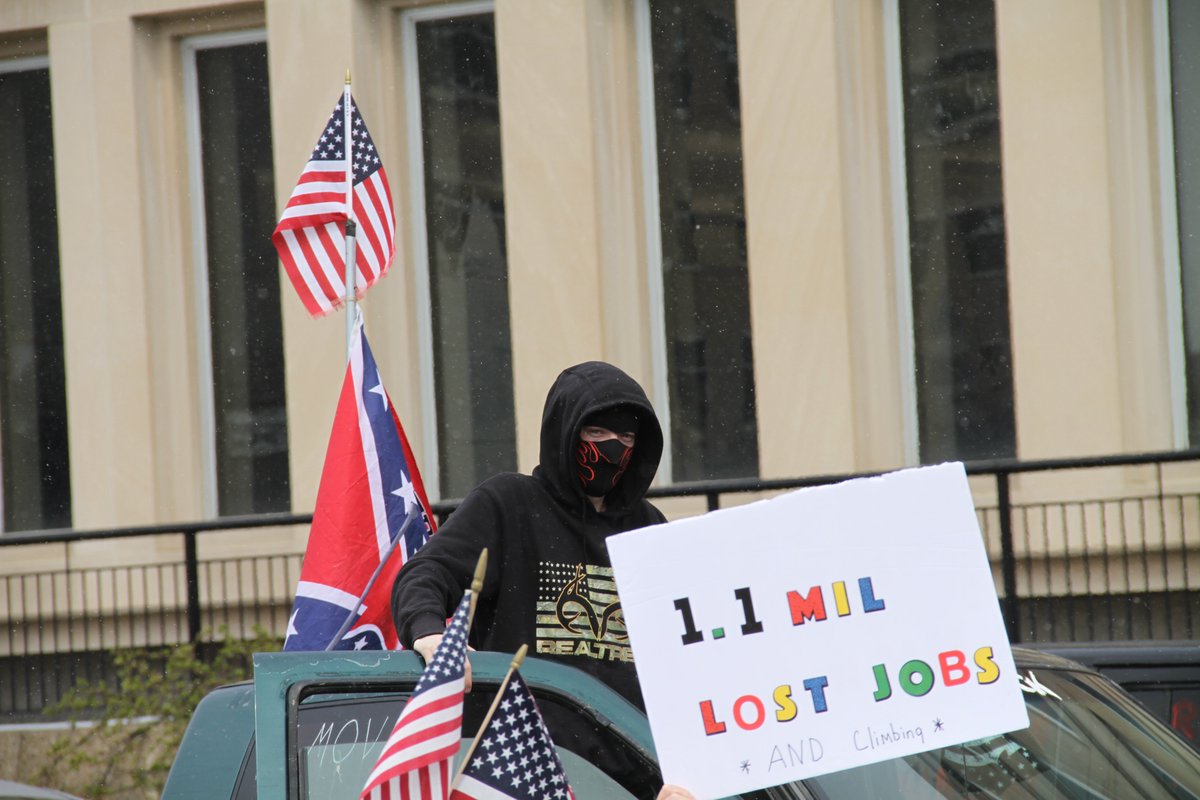 Malachi Barrett On Twitter Multiple People Waving Confederate Flags At Operationgridlock Outside Michigan Capitol