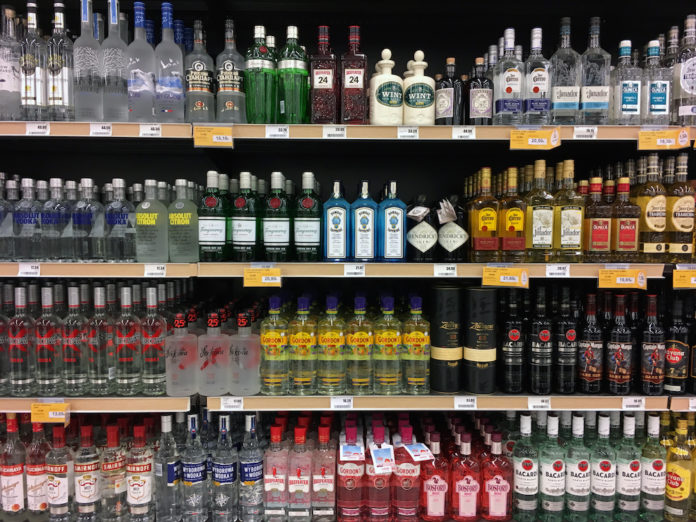 BevDynamics's tweet photo. These are the fastest-growing spirits brands in America 🥃 🍸
#business #alcohol #retail 
https://t.co/dr5PygPg4O https://t.co/lUblOLuYBa