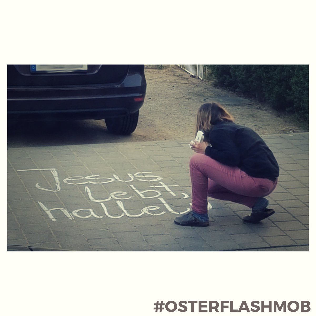 stillerflashmob's tweet photo. Da alle dieses Ostern 2020 nicht zum Ostergottesdienst gehen konnten, sondern zu Hause bleiben mussten, haben Christen in ganz Deutschland für Dich und auch füreinander Ostergrüße auf den Straßen hinterlassen.
#Osterflashmob
#stillerflashmob
#christenindeutschland https://t.co/f1hR1nn6Nc