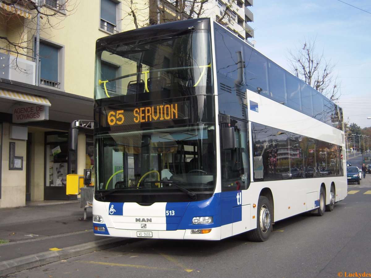 Même si Londres est réputé pour ses bus à étages, c& #39;est aussi le cas de Berlin qui possède des Lion& #39;s City DD (un peu le successeur des Neoplan, comme à Lausanne) mais aussi des bus unique au monde tel que le Scania Citywide LFDD et le VDL Citea LFDD et bientôt l& #39;ADL Enviro500...