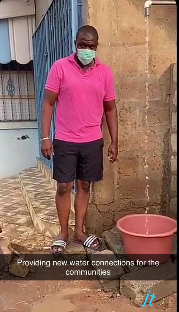 AmaTailor's tweet photo. #UniteAgainstCOVID19 RT JohnTerryTresh: Another one.The community can now have access to FREE Water ... johndumelo1
#idey4u #WithYouWeCan
#StayAtHome #StayHome #lockdown #COVID19 https://t.co/mk9W7Jud9n