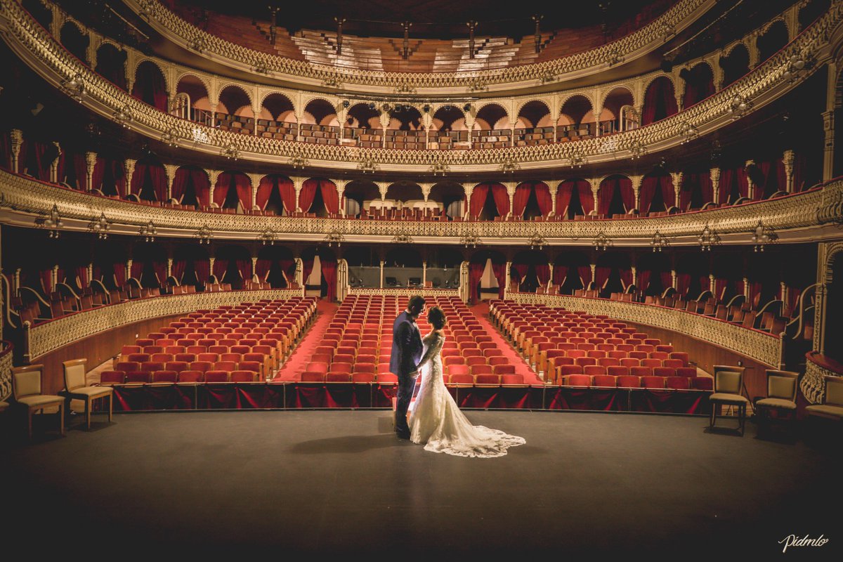 luani1108's tweet image. #postboda en mi templo de ladrillos colorados #granteatrofalla no hay mejor sitio para poder realizarnos dichas fotos