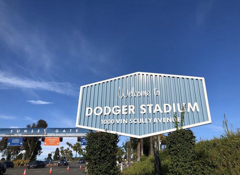 Leslie 🦂 tweet media